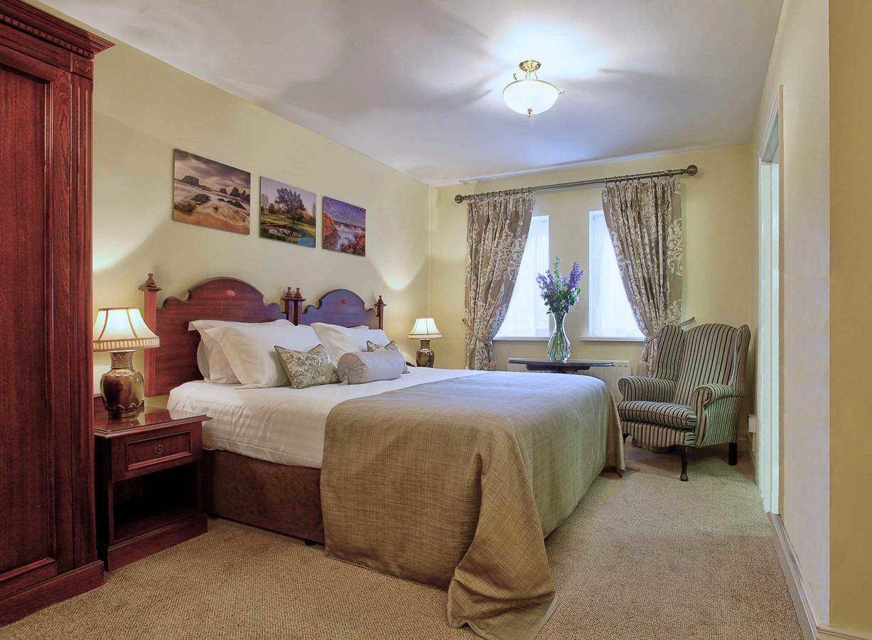 Hotel Tullyglass House